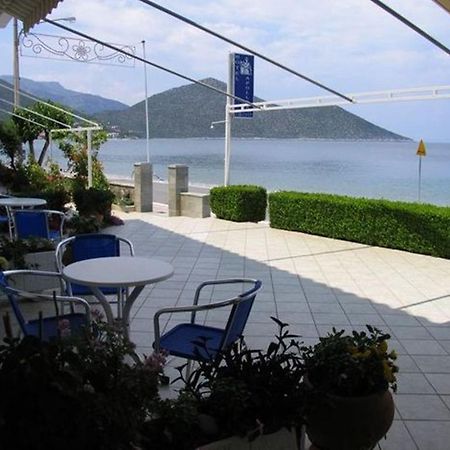 Apollon Hotel Tirós Exteriör bild